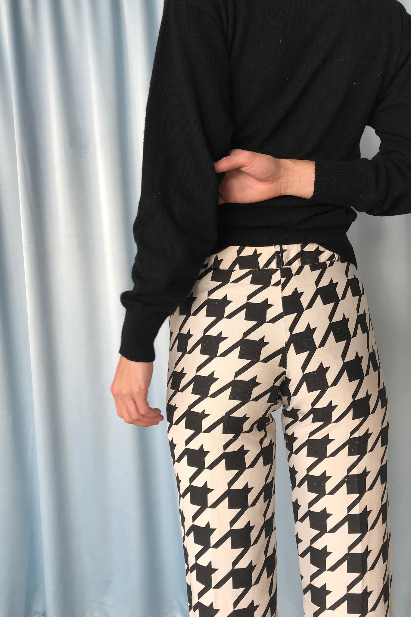 houndstooth clothing takes gold  Cabi Fall 2023 Collection